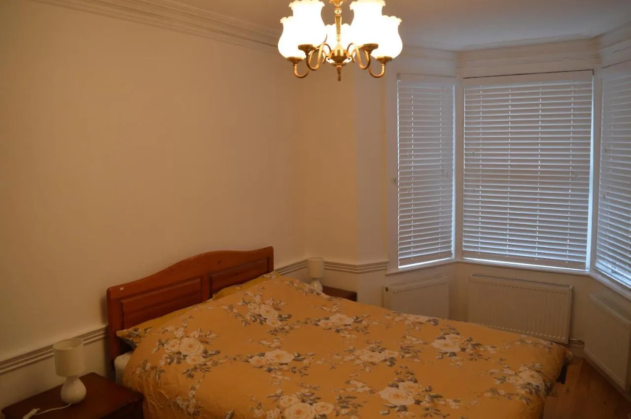 The Crandale Road House Villa Bath 0*,