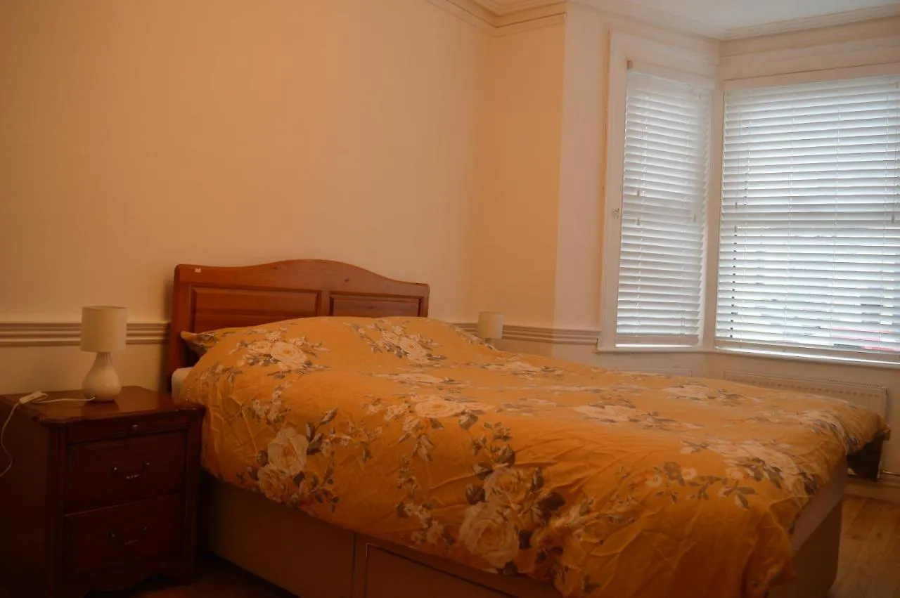 The Crandale Road House Villa Bath 0*,  United Kingdom