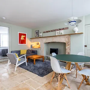  Apartment Walcot